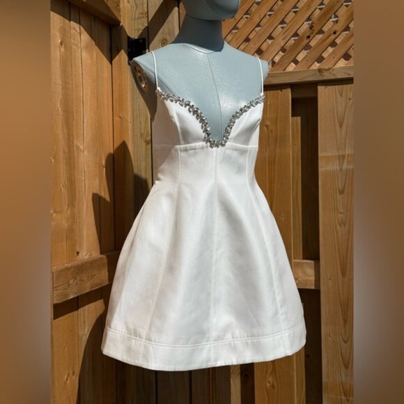 🆕 ACLER 🧿 NWT Oakwood Crystal Embellished Crepe Mini, Ivory - Sz AU 10 US 6 - Picture 4 of 16